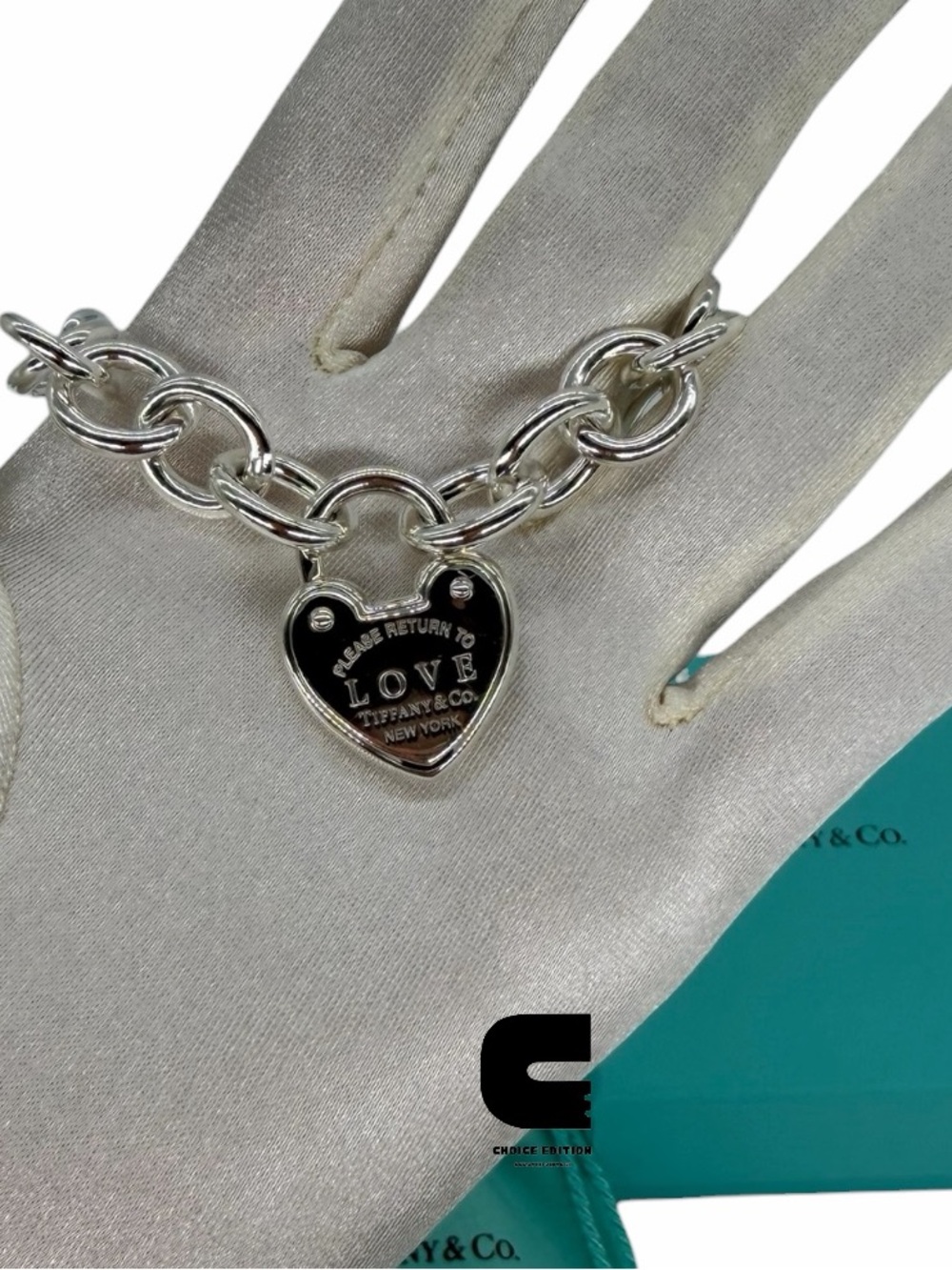 Tiffany & Co. Return to Tiffany Love Heart Lock Charm Bracelet Rare Retired